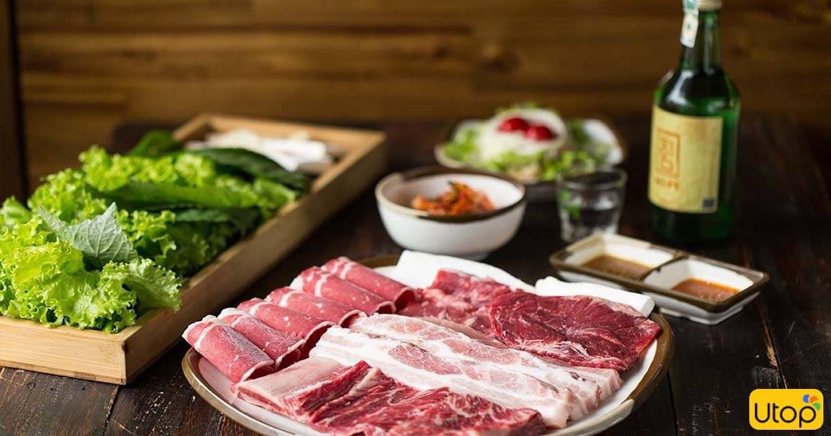 Thịt bò nướng tươi mềm cùng với rượu Soju đặc sản Hàn Quốc